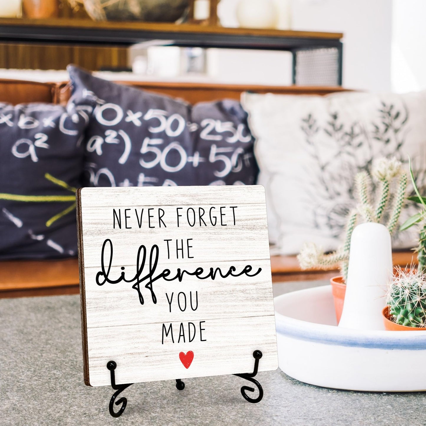 Inspirational Office Gifts for Women, Difference Maker Desk Decor, Never Forget The Difference You Made Wooden Sign, Birthday Gifts for Men Friends Coworkers, Motivational Office Decor, 5"x5"-A16
