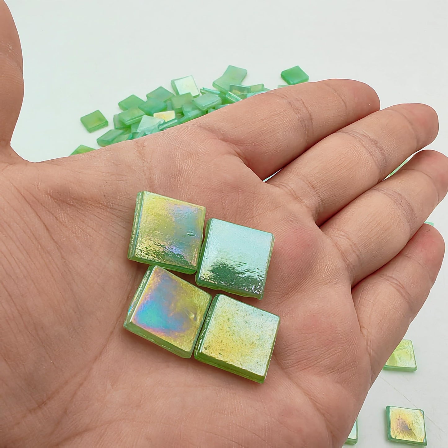 1.1 LB Ice Jade Mosaic Tiles, 0.59“ Square Glass Mosaic Pieces for Art Crafts,250PCS Easy Cut Painting Mosaic Puzzle Material Cut Handmade (Iridescent Light Green)