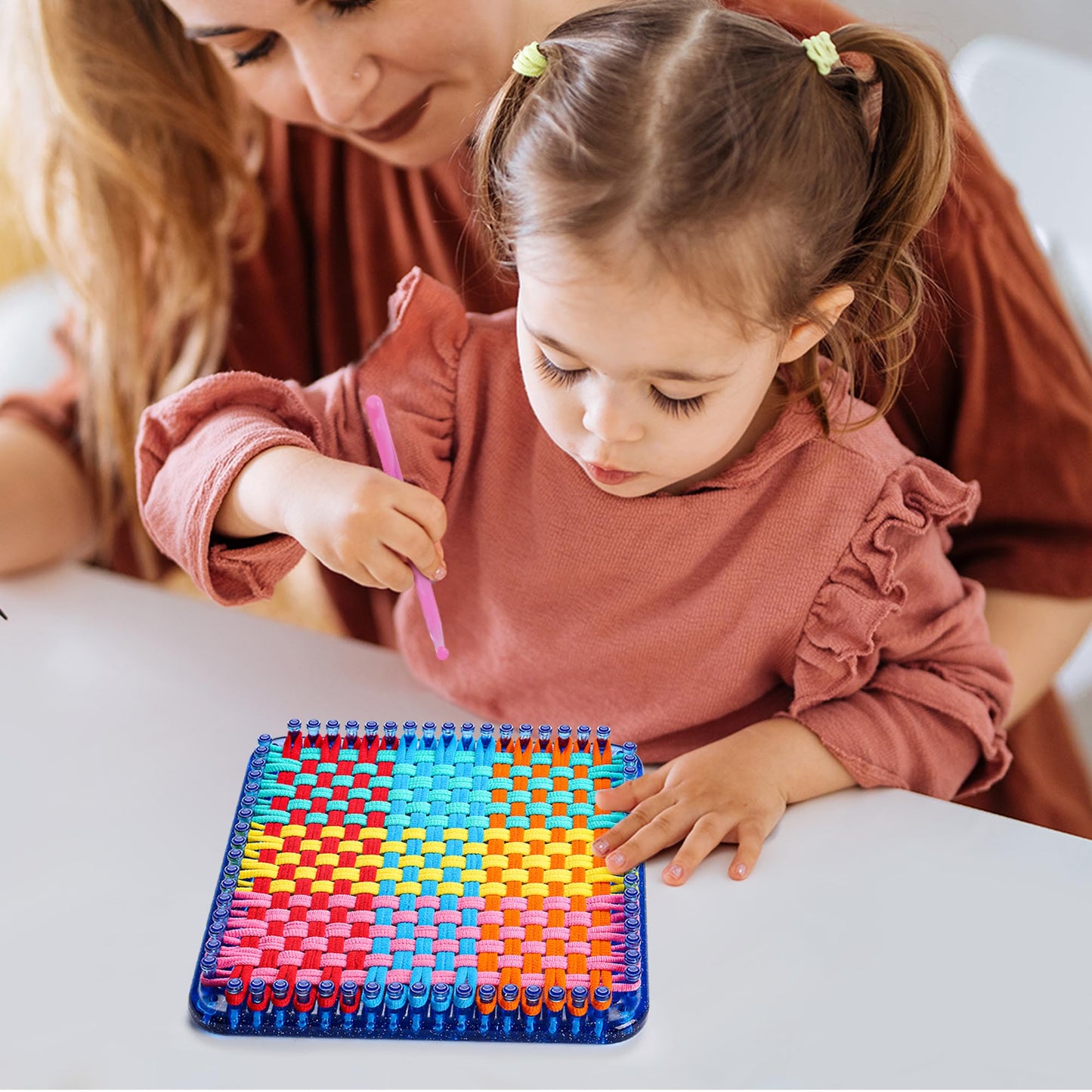 REENLIV Upgraded Weaving Loom Kit Toys for Kids & Adults, DIY Arts & Crafts, Easy Potholder Loom Knitting Activity for Beginners, Ideal Gifts for Girls Ages 5 6 7 8-12 13 Years Old, 252 Craft Loops