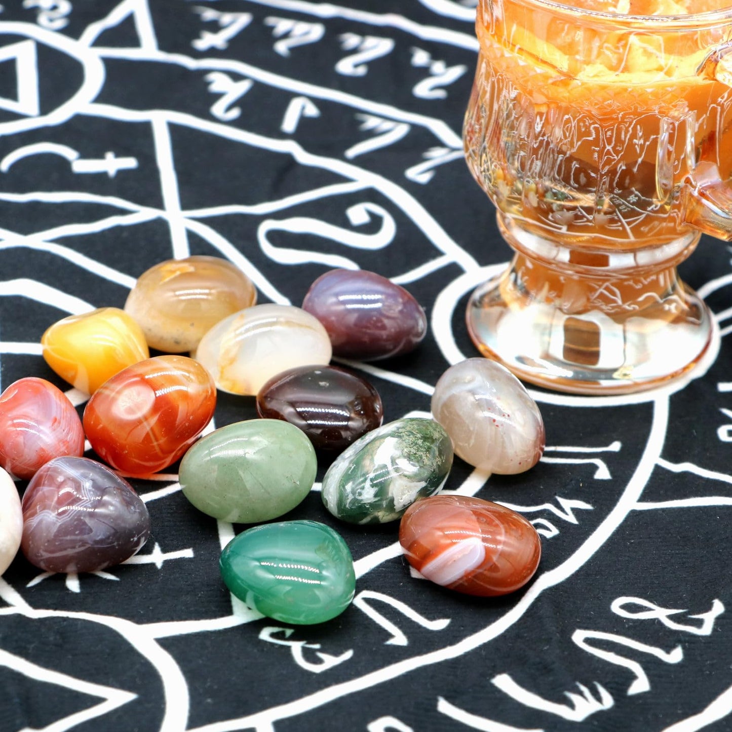 Natural Crystal and Healing Stones Set 16 Pc Agate Stones Rock Gemstones Witches Reiki Energy Balancing Meditation Divination Home Decor DIY