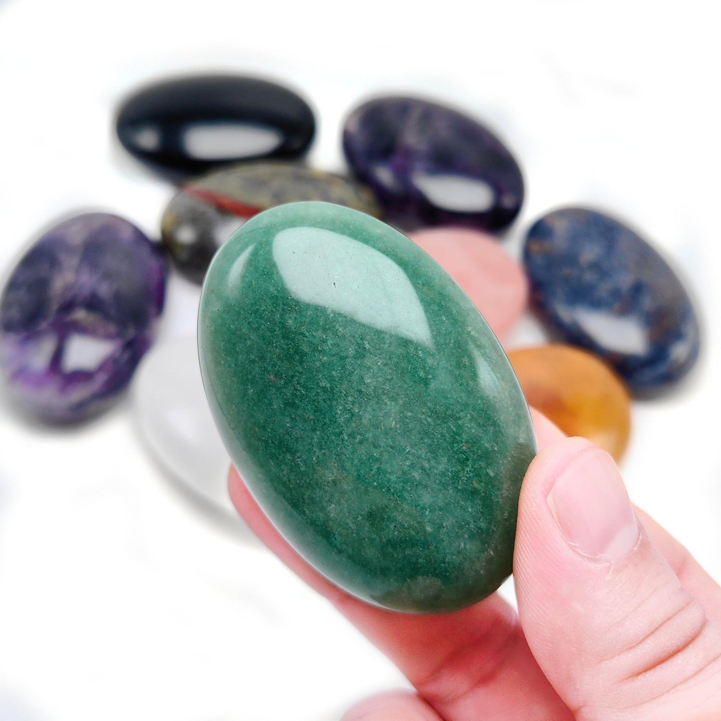 BEAUSIOO 2.4" Green Aventurine Palm Stone for Anxiety Relief, Healing Crystal for Meditation & Stress Relief, Polished Pocket Stone with Gift Box