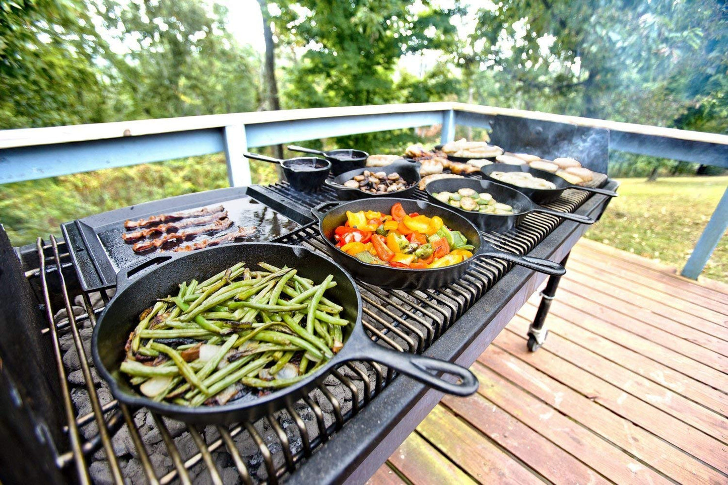 Lodge Manufacturing Company Lodge Cast Iron 10.5-inch Square Grill Pan, Black