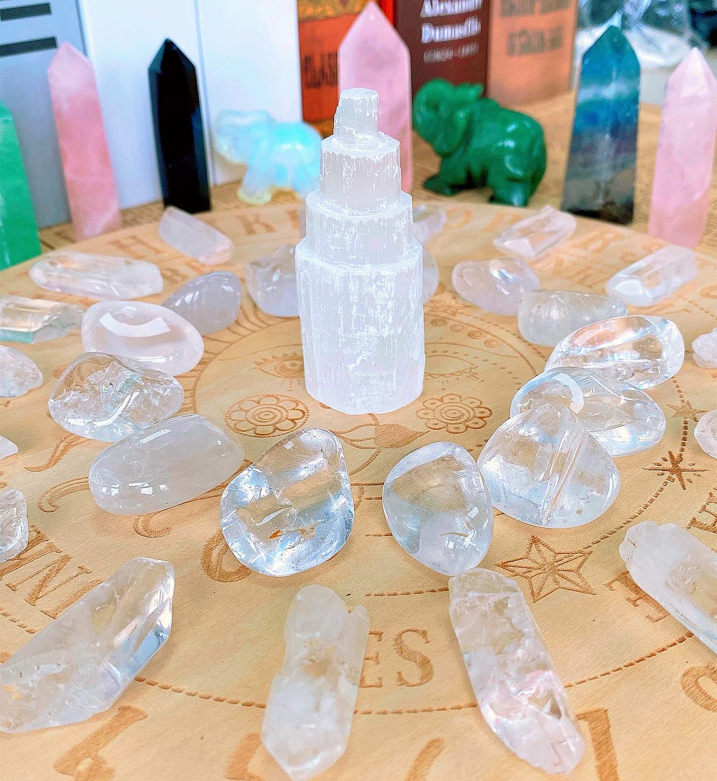 QINJIEJIE Clear Quartz Crystals Bulk (1000+ Carats) Polished Stone 0.6-1" Tumbled Stones Healing Crystal Reiki Decoration 0.45 lb 200G