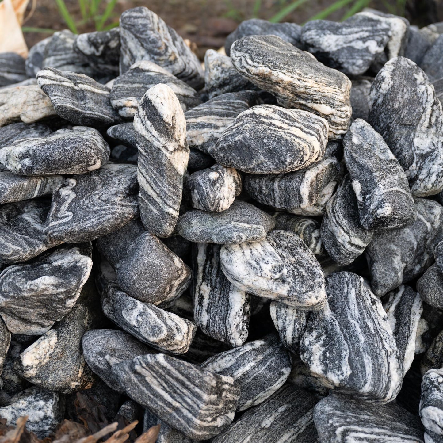 KINGRUI Natural Rocks Aquarium Stone 20lb Silver Seiryu Rock for Fish Tanks, Terrariums, Bonsai, Garden Decoration, Micro Landscapes & Reptile Terrariums (2-9inch 7-8Pcs)