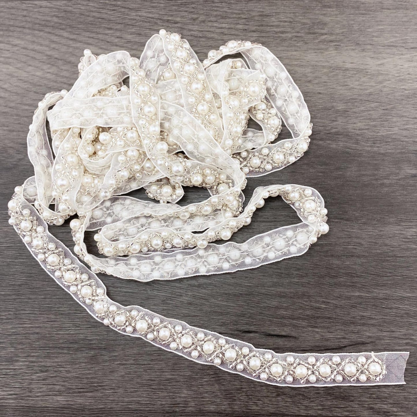 BETITETO 3Yards Pearl Beaded Trim Lace Ribbon Trimming Edge Embellishments for Sewing Bridal Dress Party Clothes Wedding Decoration Fabric Crafts DIY (Ivory Ribbon)