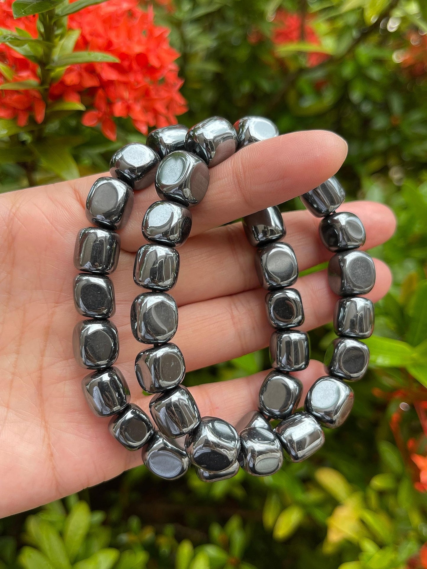 GAF TREASURES Hematite Crystal Nugget Bracelet, Genuine Hematite Tumbled Gemstone Bracelet, Healing Crystal Bracelet, Gift for Men & Women (1)
