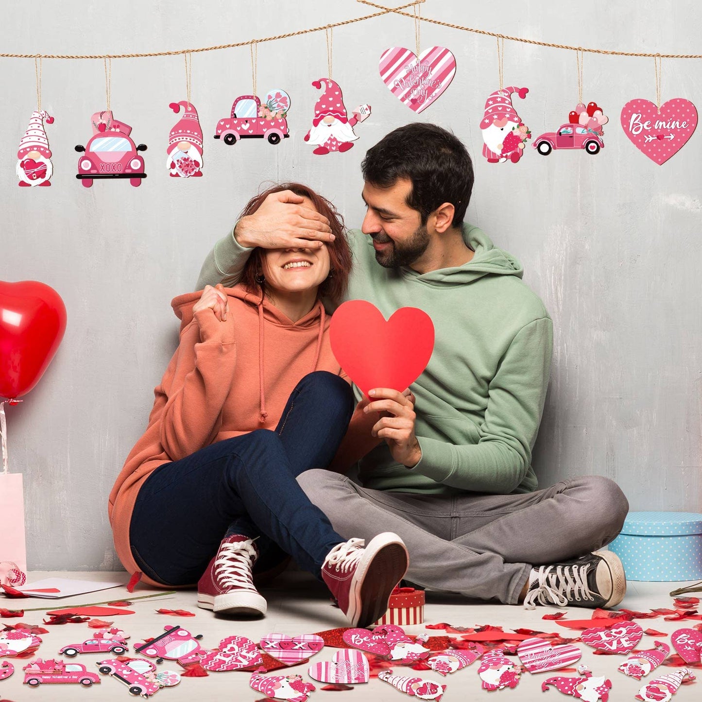Qunclay 36 Pcs Valentine's Ornaments Valentines Wooden Hanging Gnome Ornaments Pink Romantic Wall Decor Pink Truck Decoration Pickup Truck Decoration for Anniversary