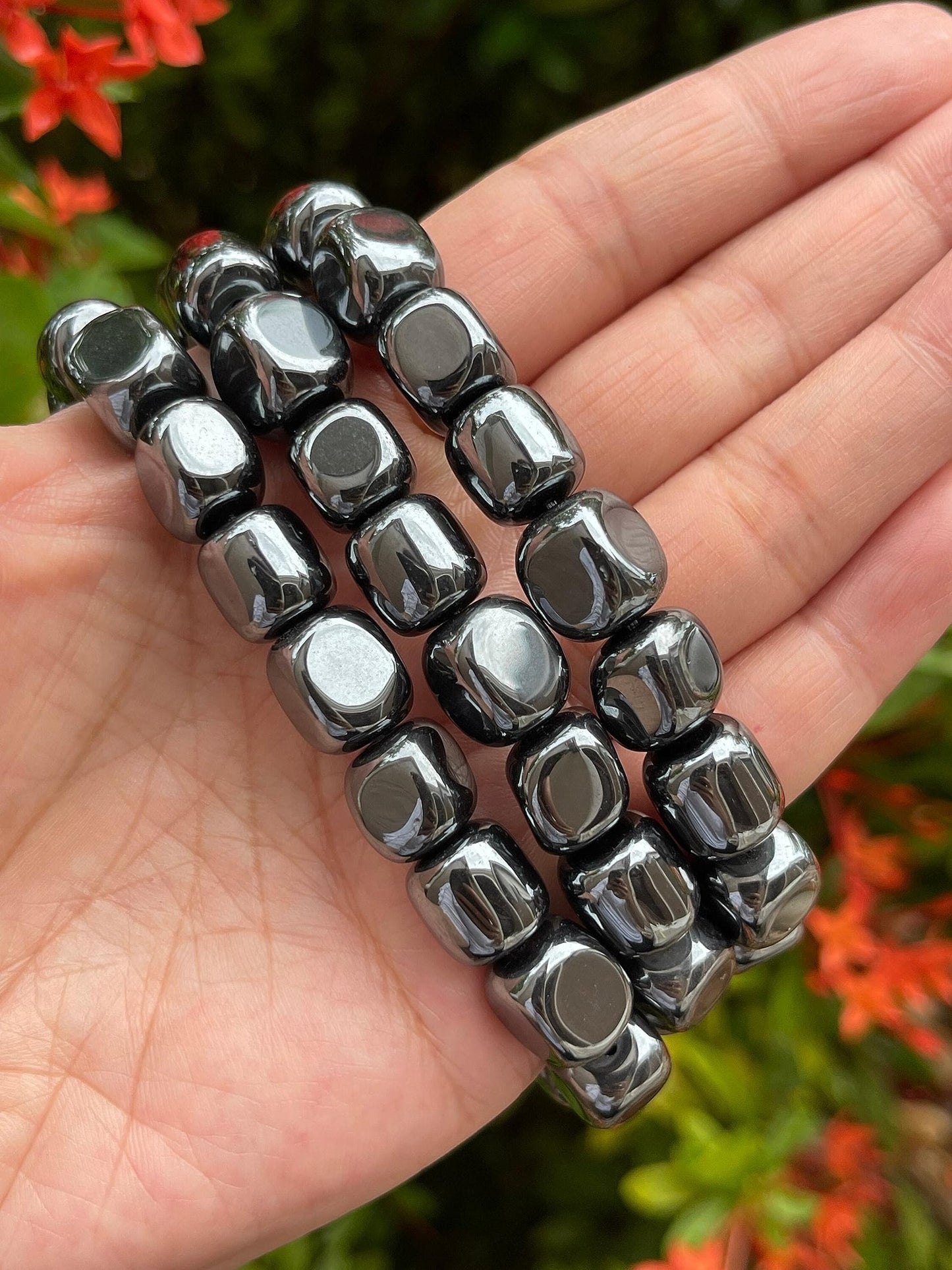 GAF TREASURES Hematite Crystal Nugget Bracelet, Genuine Hematite Tumbled Gemstone Bracelet, Healing Crystal Bracelet, Gift for Men & Women (1)