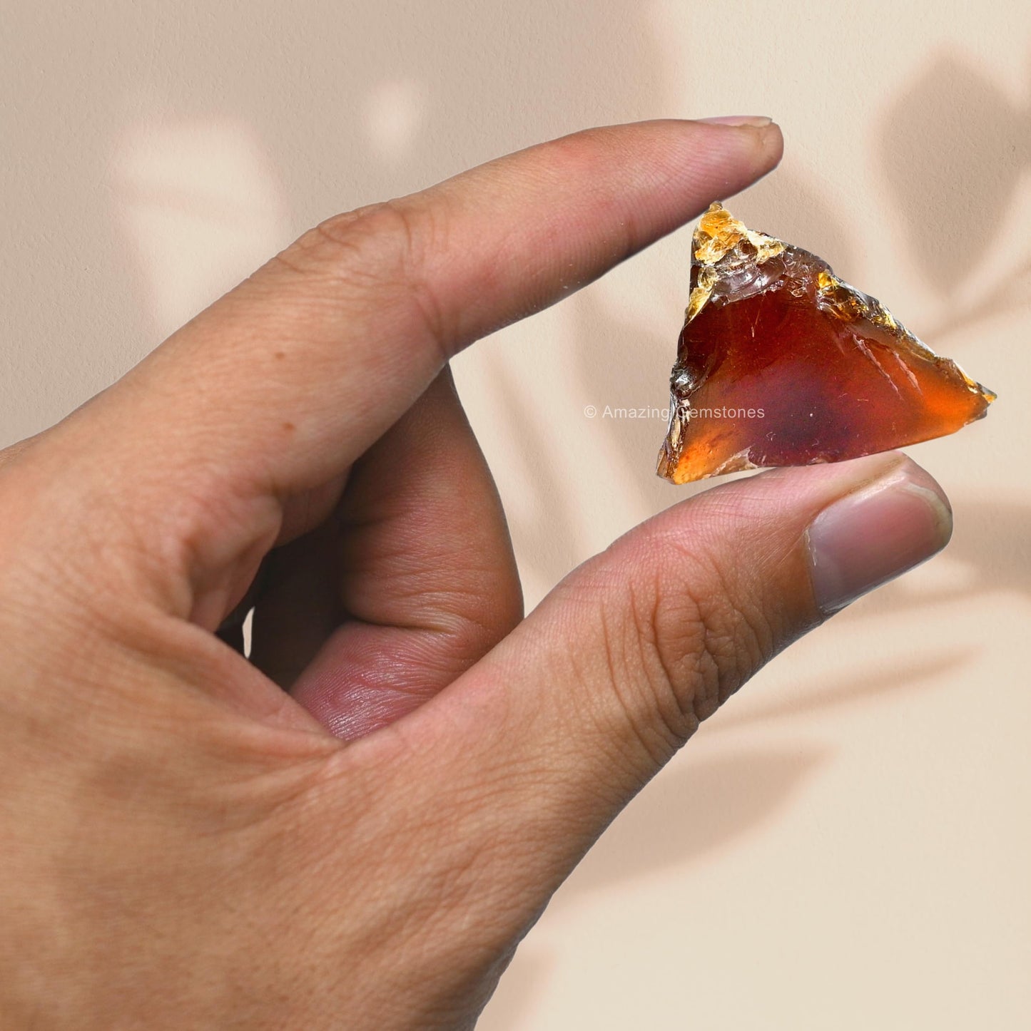Amazing Gemstone Amber Raw Crystals and Healing Stones, Natural Rocks for Tumbling and DIY Raw Stones and Crystals (1 Piece)