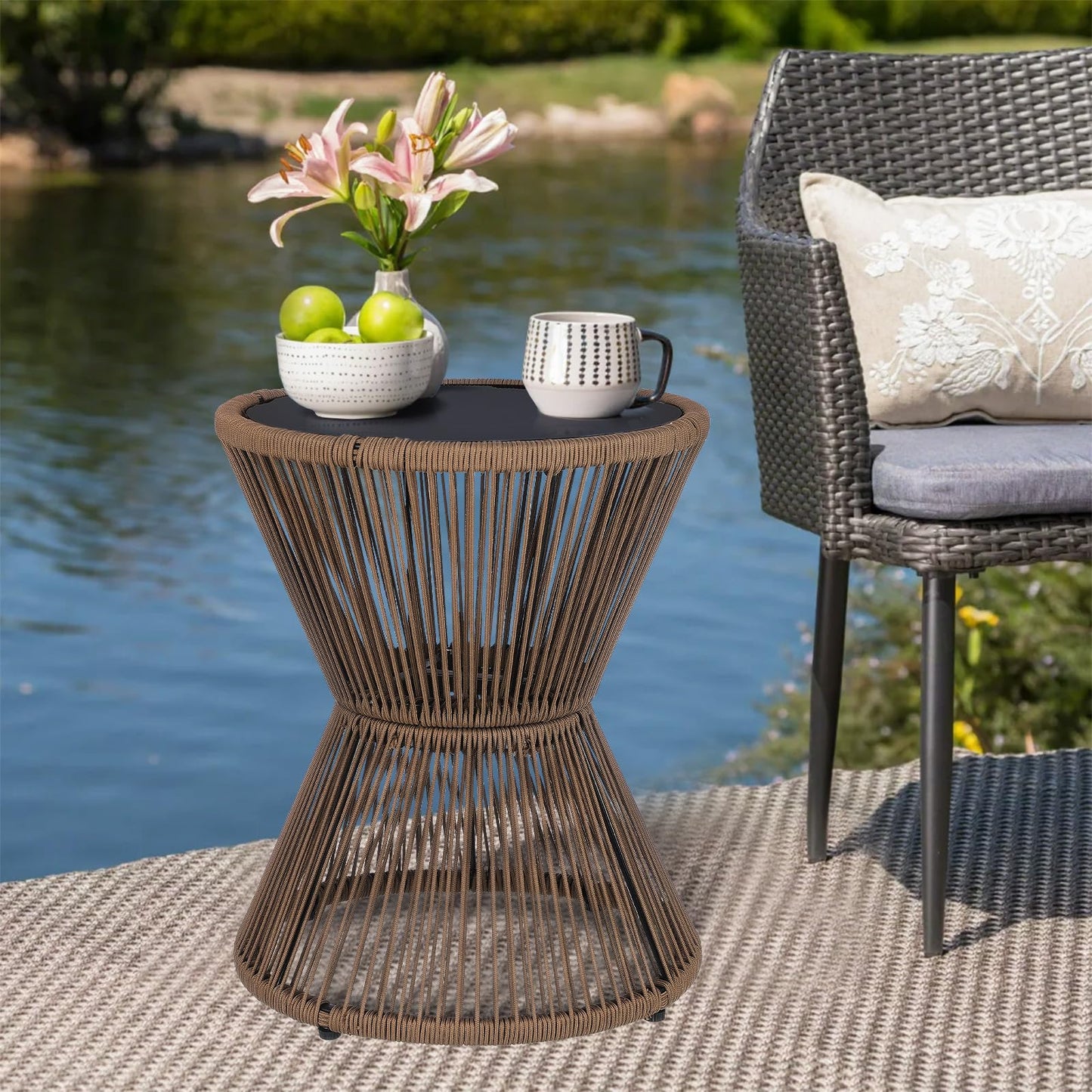 SUNNYPARK Outdoor Side Table 20'' H Small End Tables Woven Rope Weather Resistant with Glass Top Round Coffee Table for Indoor Balcony Patio Poolside (Brown)