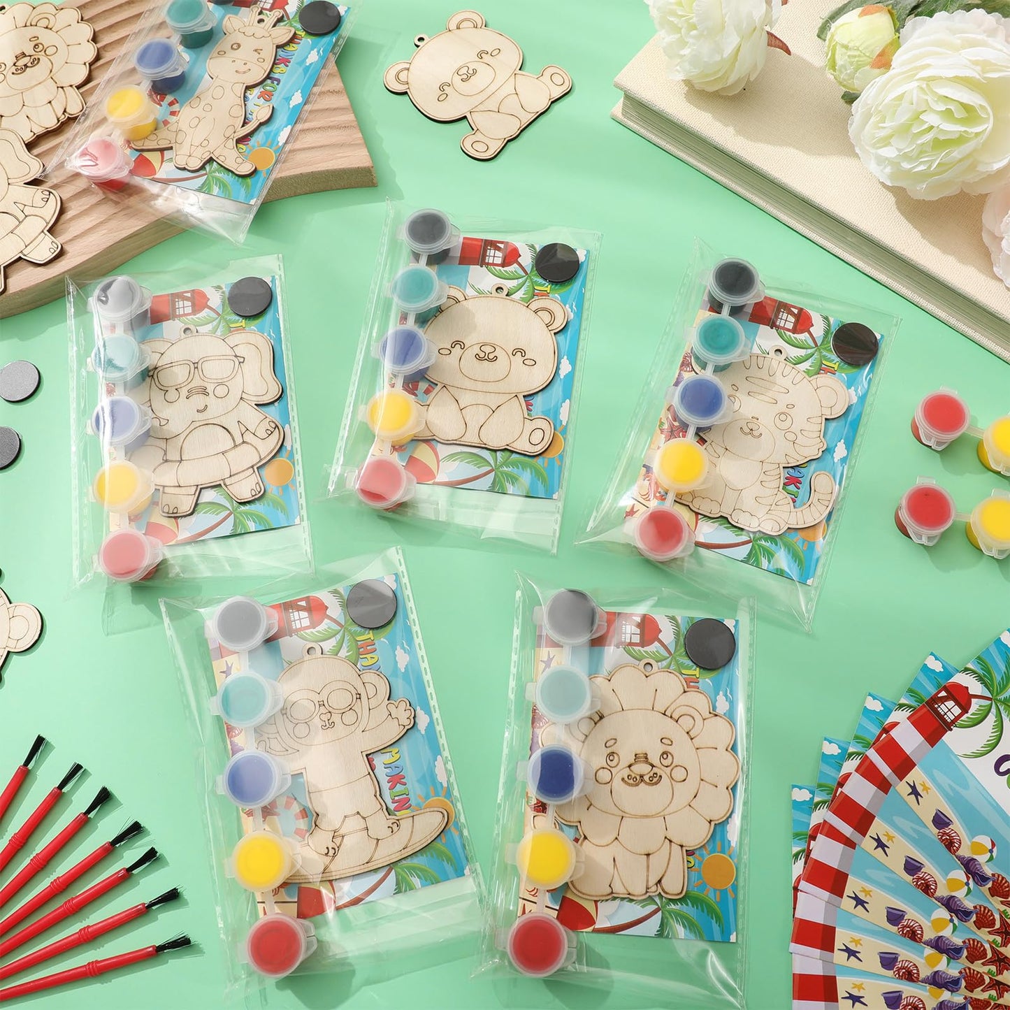 Kathfly 24 Pack End of Year Student Gifts from Teacher End of Year Craft Kit for Kids Safari Animals Classroom Gifts Wooden Magnet Painting Craft with Cards DIY School Gift for Preschool Girls Boys