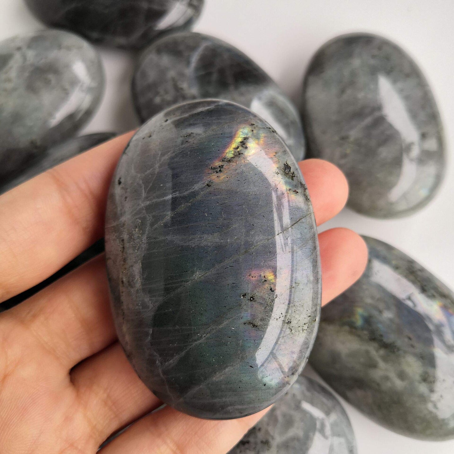 Loveliome Natural Labradorite Oval Polished Worry Stones, Healing Crystal Indoor Fountain Stones Massage Energy Anxiety Relief Items
