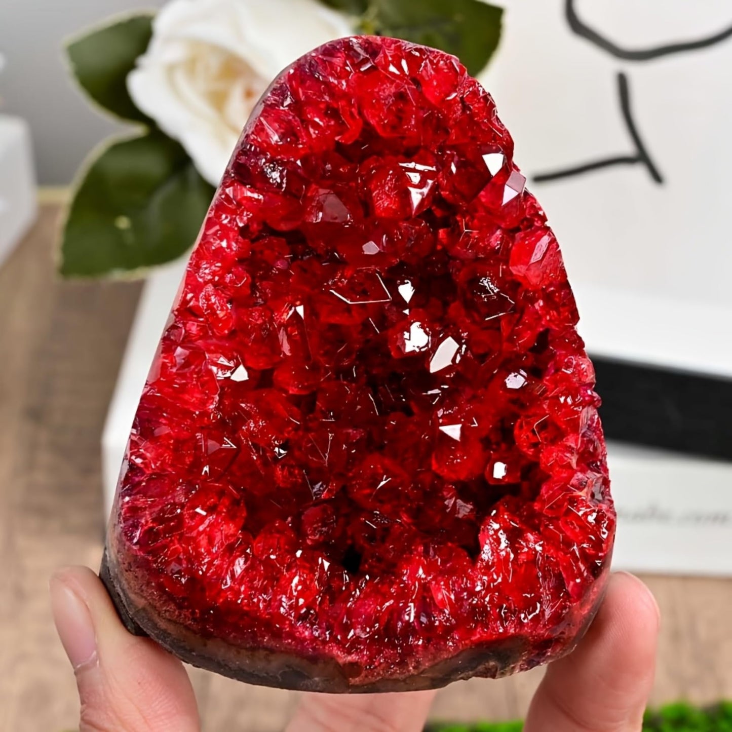 CrystalHola 200-700g Selected Raw Geode Quartz Cluster Home Feng Shui Ornaments Energy Stone Healing Tools Meditation Feng Shui Decoration,Stone Display Piece, Mineral Specimen (Claret, 500-600g)