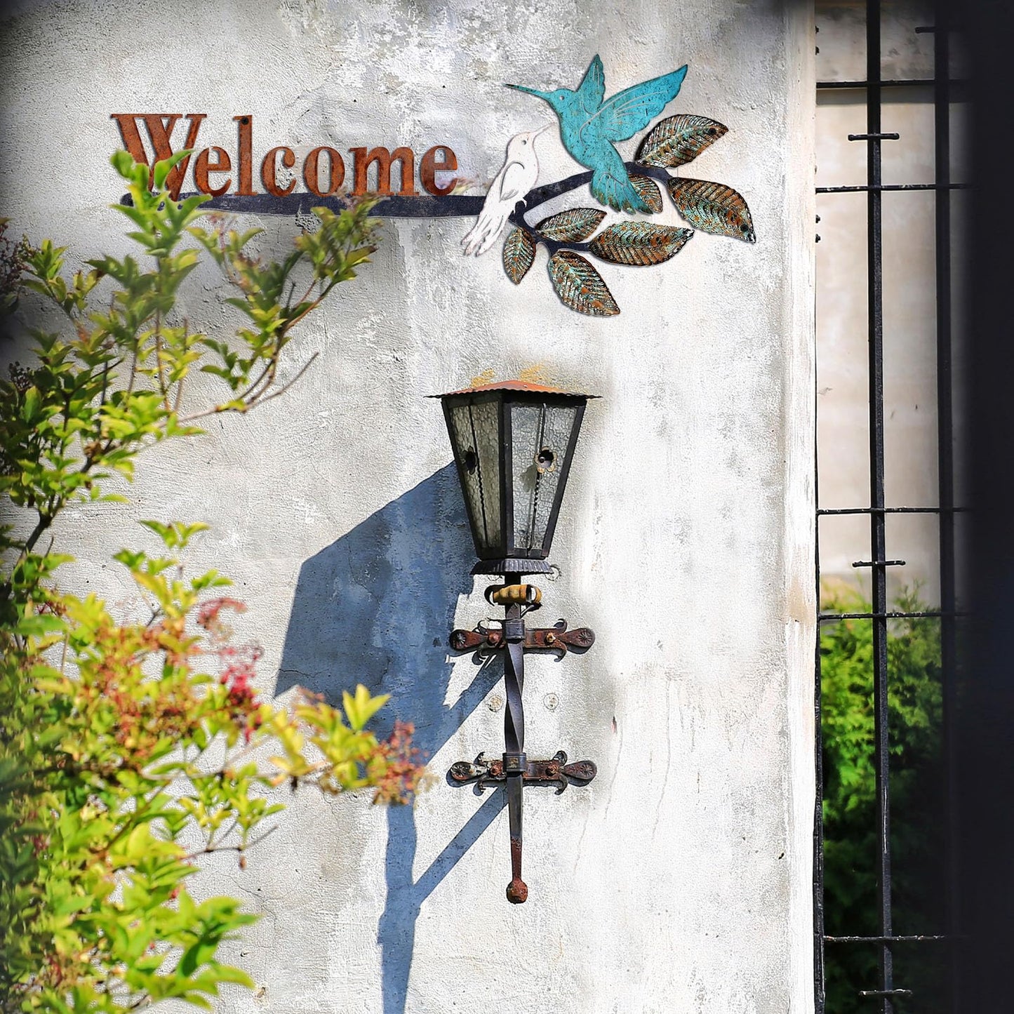 MorningRo Birds on Branch Welcome Sign Metal Wall Art Hummingbirds Yard Decor Rusty Birds Decoration Hanging Outdoor Welcome Wall Sculpture for Home Balcony Patio Garden Yard, 24.55 x 10 Inch