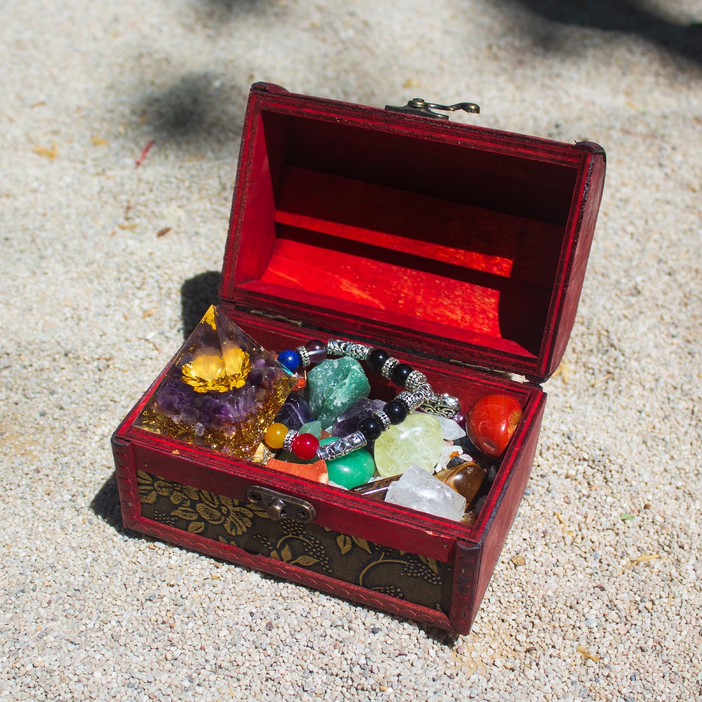 Chakra Healing Stones Set - 7 Raw & 7 Tumbled Crystals with 7 Bullet Shaped Stones, Chakra Necklace, Healing Bracelet & Orgone Pyramid - Spiritual Gift for Reiki, Meditation, Energy Balancing