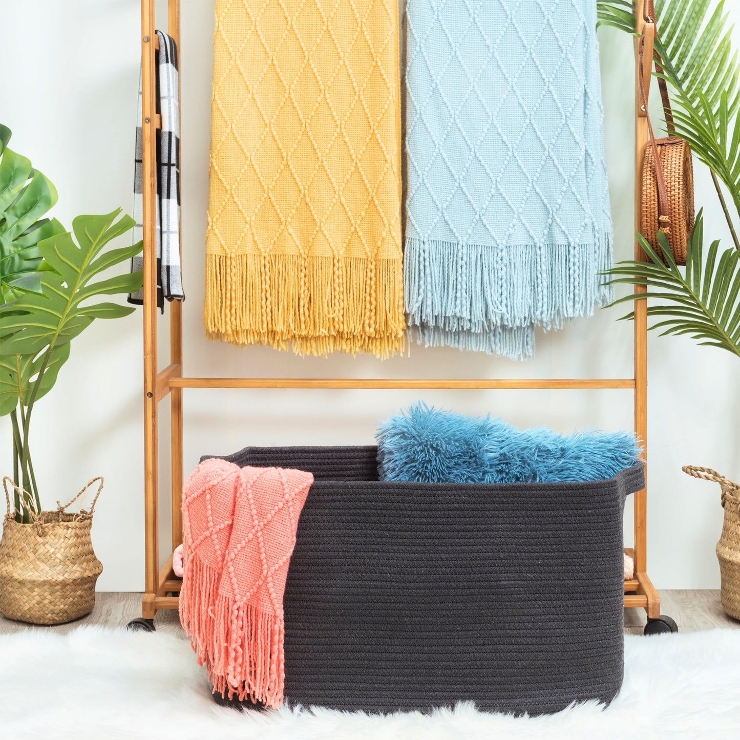MINTWOOD Design 22in Extra Large Blanket Basket Holder Living Room, Rectangle Rope Woven Storage Basket with Handles for Laundry, Pool Towels, and Shoes, Dog Toy Organizer Bin Box, Charcoal