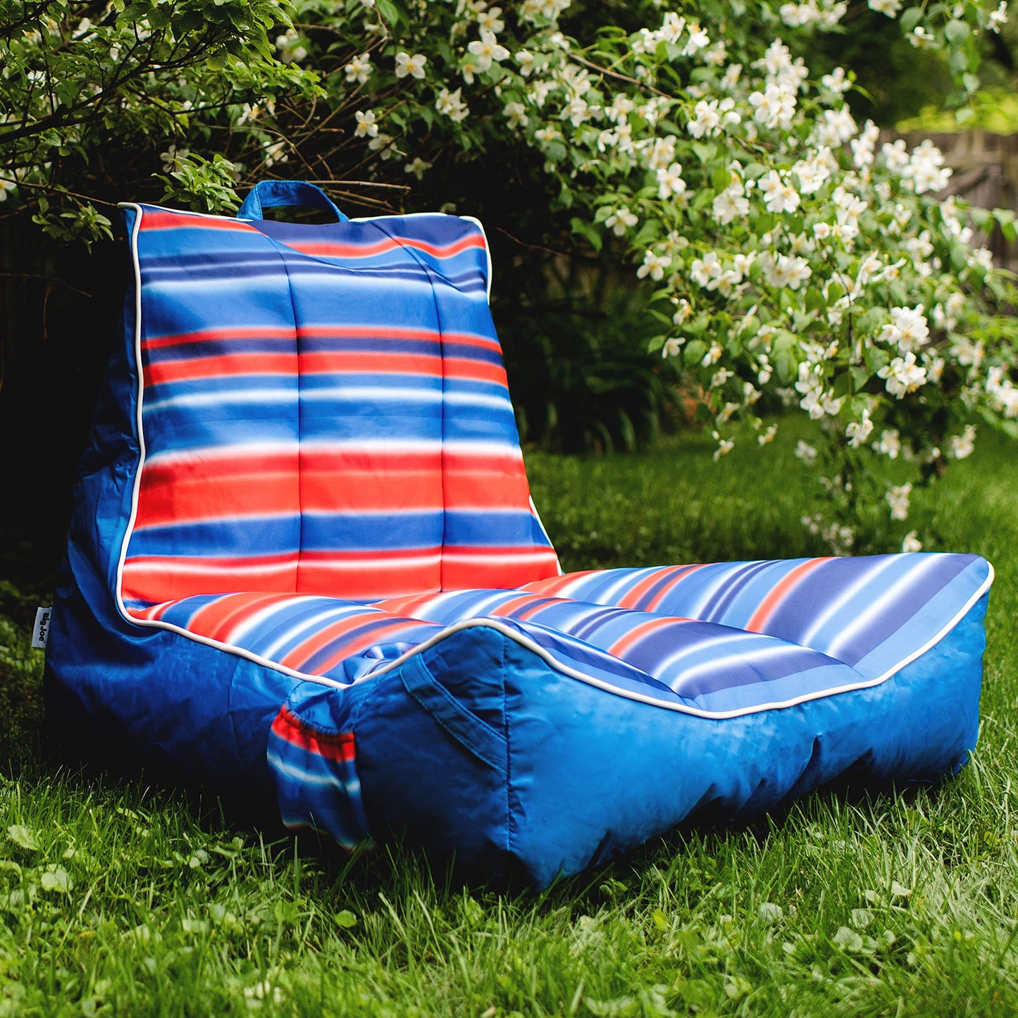 Big Joe Captain's Float No Inflation Needed Pool Lounger with Drink Holder, Blurred Americana Double Sided Mesh, 3ft