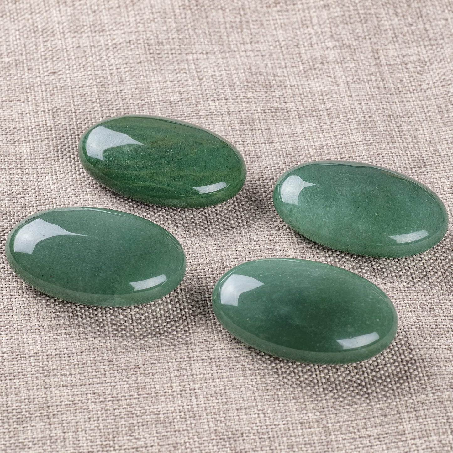 Green Aventurine Palm Stone Crystal Natural Chakra Therapy Polished Healing Crystal Oval Pocket Gemstone for Anxiety Stress Relief