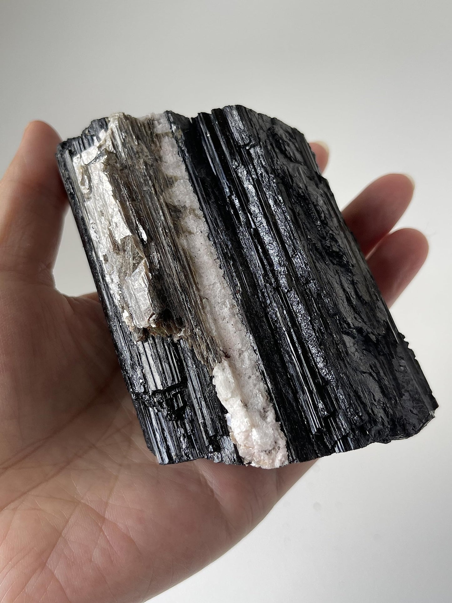 GAF TREASURES XL Raw Black Tourmaline, Black Tourmaline Rough, Healing Rough Crystal (Black Tourmaline, 0.5-1 lb)