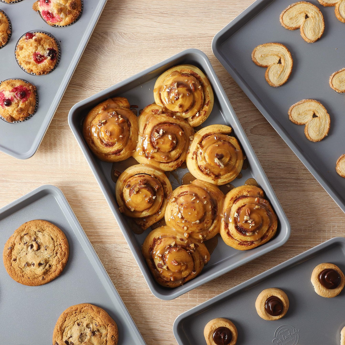 Sur La Table Kitchen Essentials Bake Sale 9 X 13 Inch PFOA, PFAS, PTFE Free Nonstick Roaster/Cake/Baking Pan - Linen White