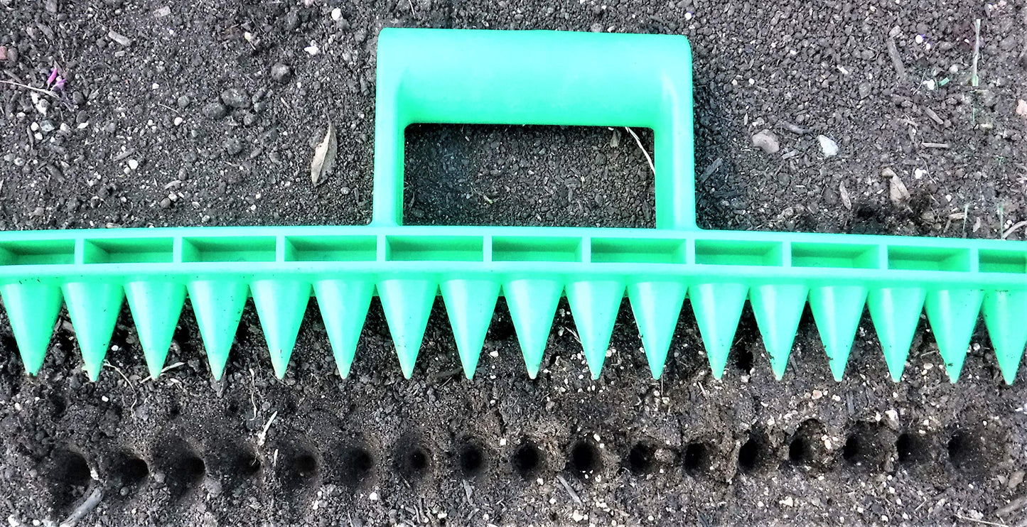 Gardinnovations Seed-in Soil Digger and Soil Spacer for Planting Seeds