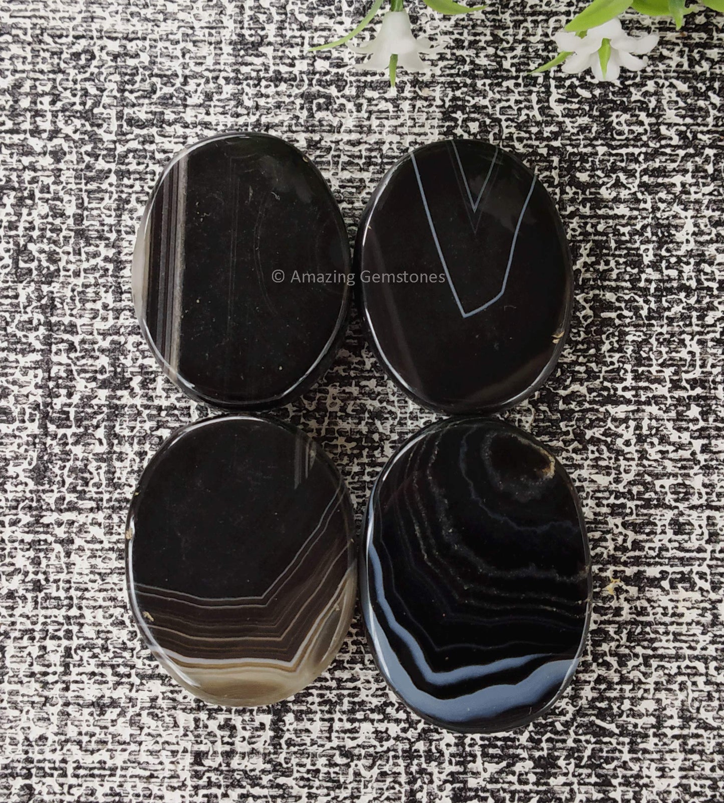 Amazing Gemstone Sulemani Agate Crystal Reiki Stones with Engraved Symbols for Usui Reiki Healing, Set of 4 Pcs (Indian Handmade Reiki Gift Set)