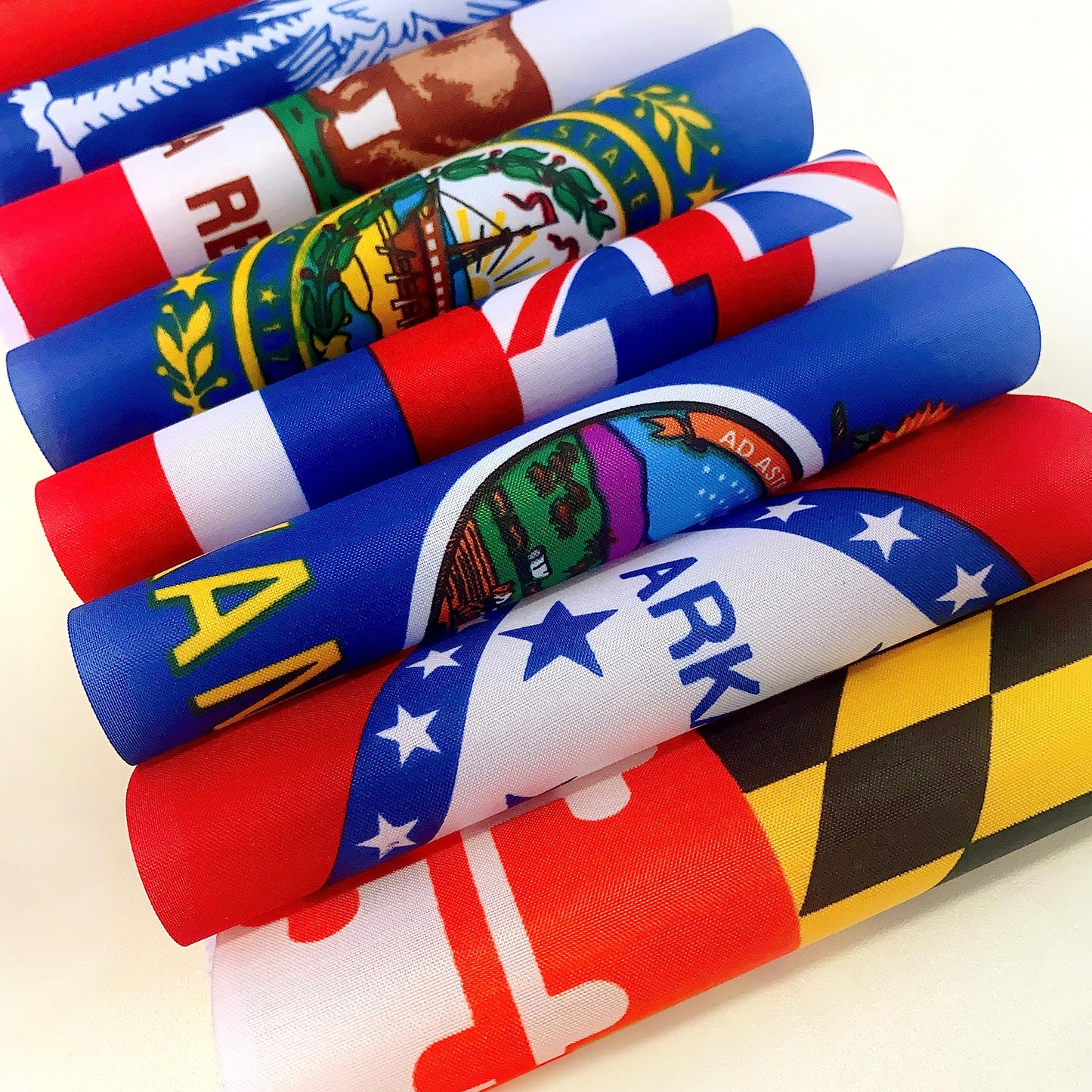 TSMD US 50 State Desk Flags Set Small Mini Office Table Stick Flag with Stand Base for Classroom Decorations,5x8 Inch
